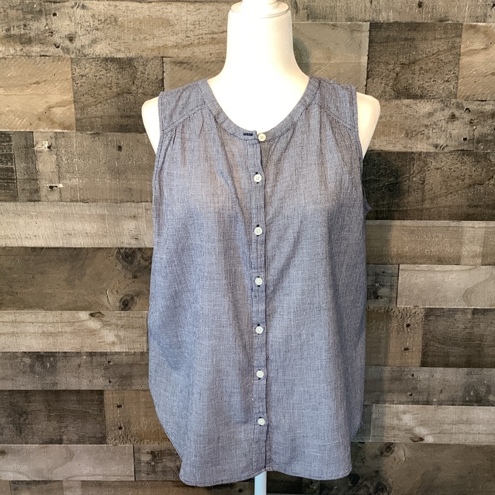 Loft Sleeveless Button Front Preppy Top - Picture 8 of 16